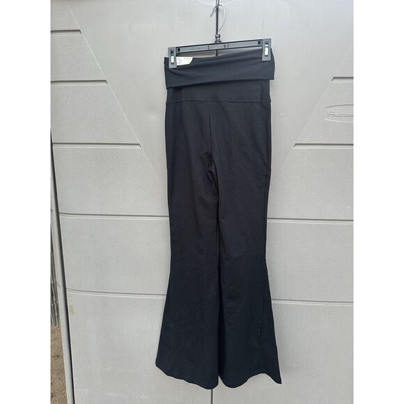NWT OFFLINE by AERIE OG Foldover High Waisted Super Flare Leggings Black Small - Picture 2 of 16